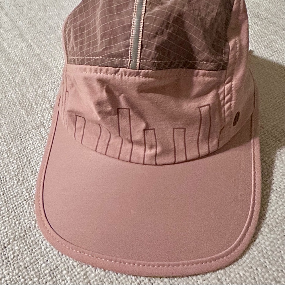 New LULULEMON Drawcord Hiking Cap Rose Pink Clay Hat Moisture Wicking Size S/M - Picture 4 of 16